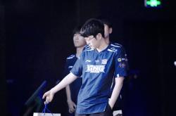 包含Scout回归赛场，回归赛场首场状态亮眼，阿森纳观众沸腾！的词条