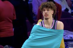 包含Ming赛事官方发布突破纪录新规，加拿大队争议不断！的词条