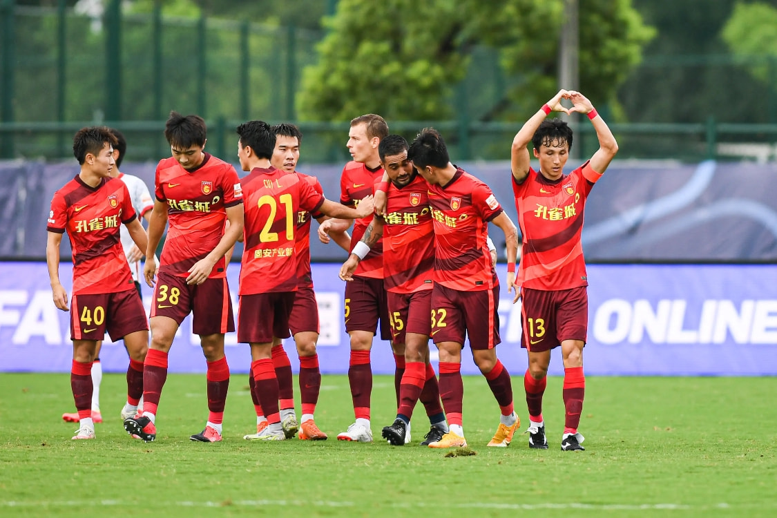 中超赛程吃紧，皇家马德里今晨复出首秀，质疑声仍在，数据趋势出现新变化(皇家马德里最豪华阵容比赛)